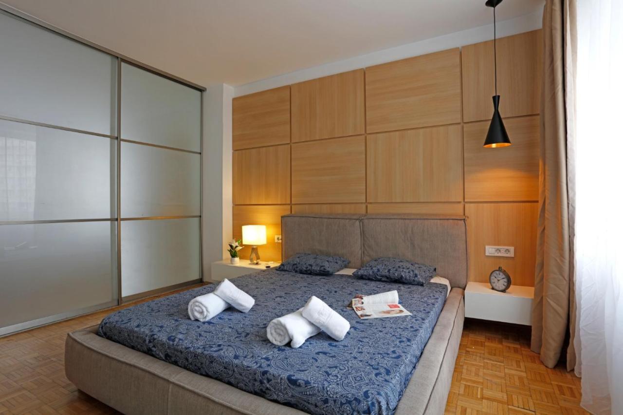 Lovely 2 Bedroom Apartment Near Old Town ブカレスト エクステリア 写真