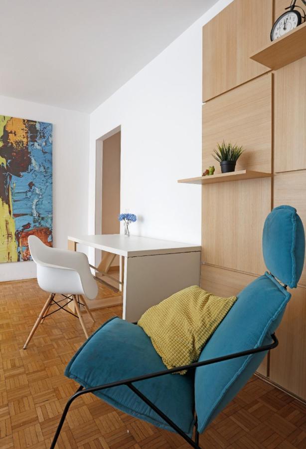Lovely 2 Bedroom Apartment Near Old Town ブカレスト エクステリア 写真